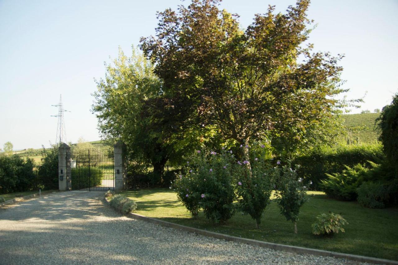 Villa Cascina Dani Agliano Terme Exterior foto