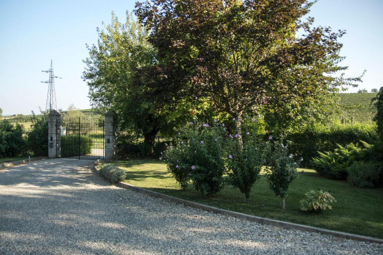 Villa Cascina Dani Agliano Terme Exterior foto