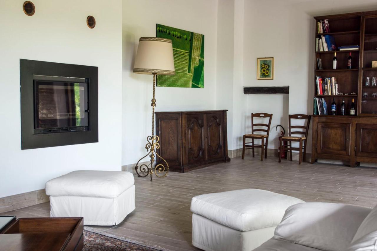 Villa Cascina Dani Agliano Terme Exterior foto